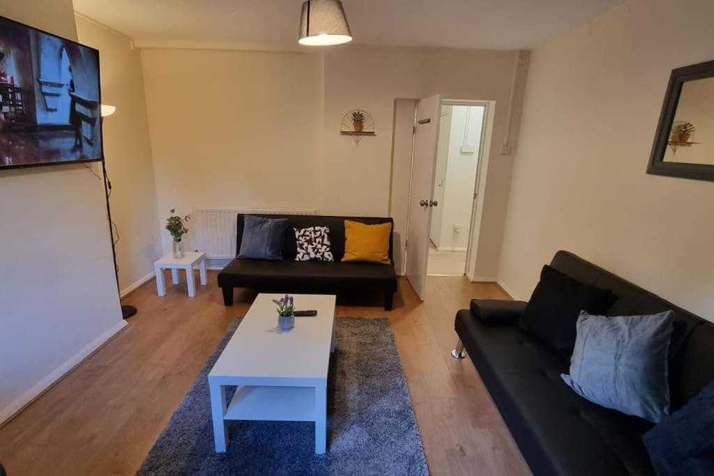 2 Bedroom Apartment In Kennington London Exteriör bild