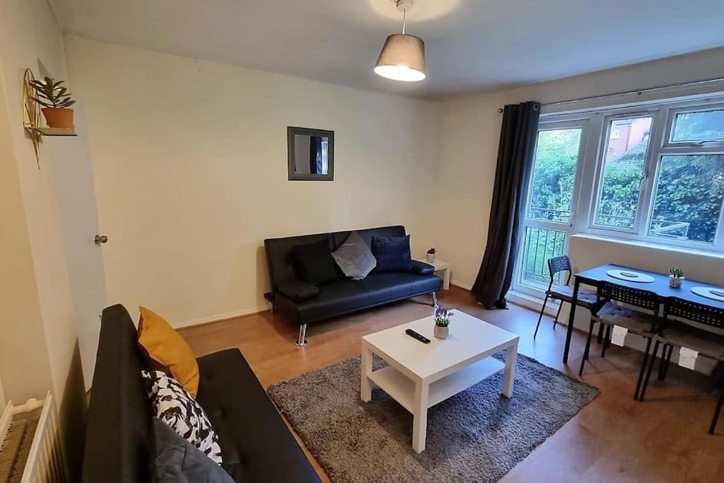 2 Bedroom Apartment In Kennington London Exteriör bild